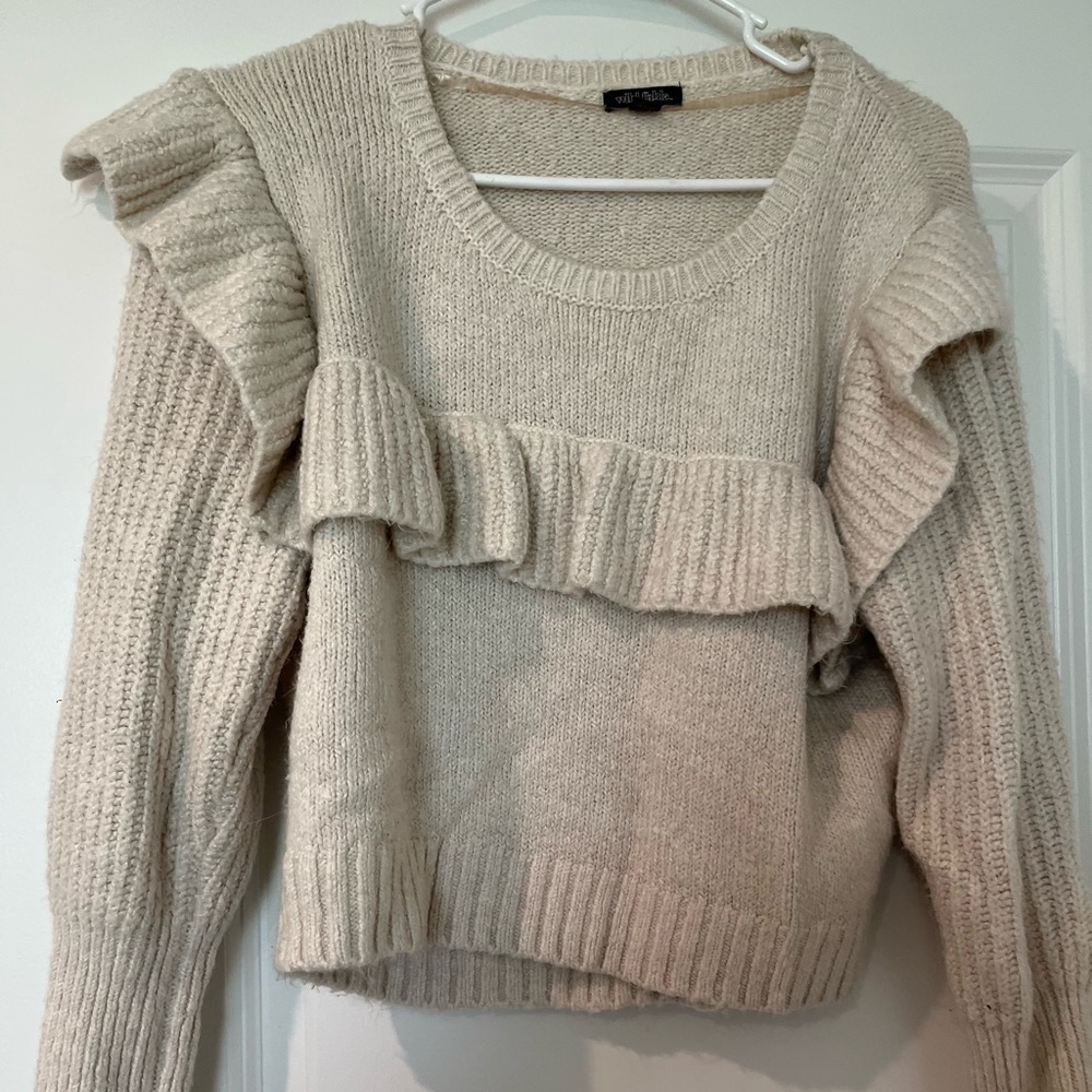 Target (Wild Fable) Beige/tan sweater. Size Medium.